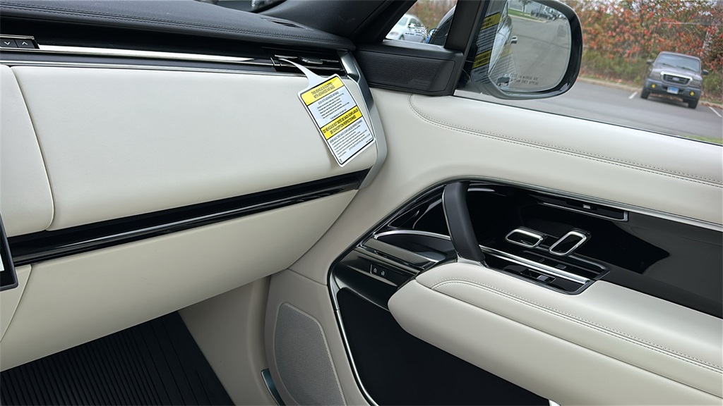 new 2025 Land Rover Range Rover car, priced at $148,155