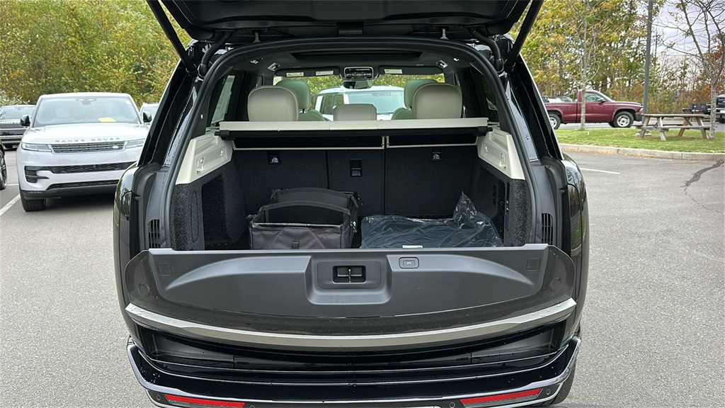 new 2025 Land Rover Range Rover car, priced at $148,155