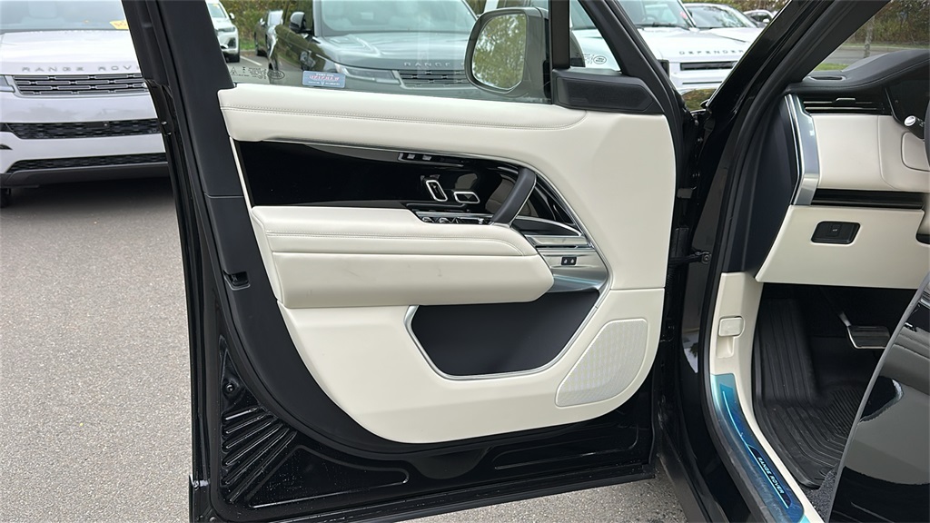 new 2025 Land Rover Range Rover car, priced at $148,155