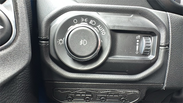 new 2025 Jeep Wrangler car, priced at $54,518