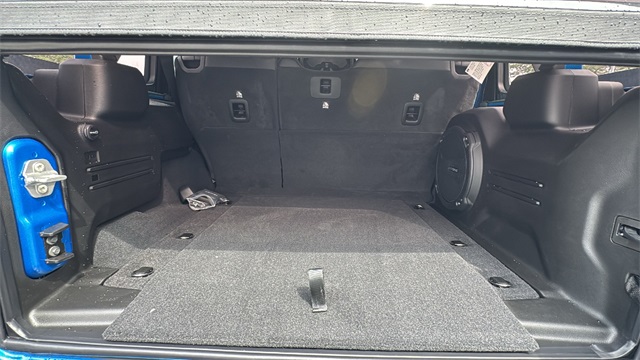 new 2025 Jeep Wrangler car, priced at $54,518