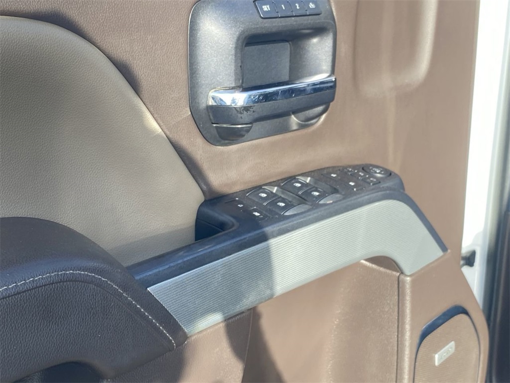 used 2015 Chevrolet Silverado 2500HD car, priced at $34,991