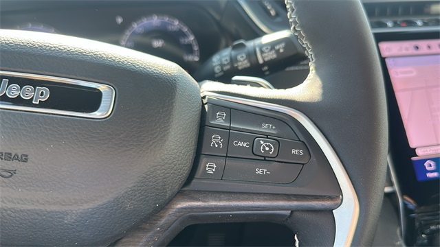 new 2025 Jeep Grand Cherokee car, priced at $46,964