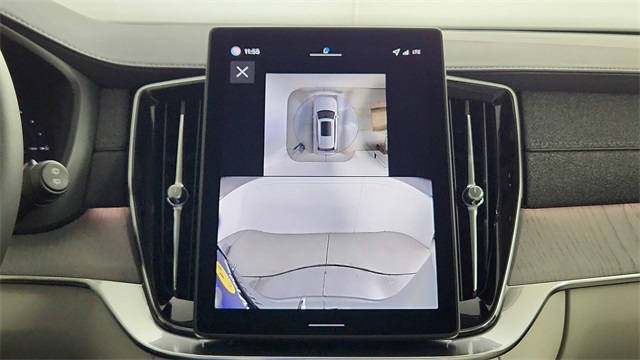 new 2026 Volvo XC90 Plug-In Hybrid car, priced at $85,625