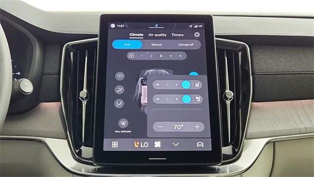 new 2026 Volvo XC90 Plug-In Hybrid car, priced at $85,625