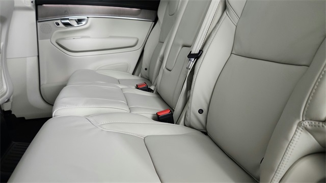 new 2026 Volvo XC90 Plug-In Hybrid car, priced at $85,625