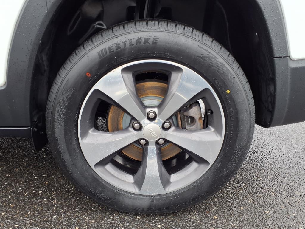 used 2019 Jeep Cherokee car, priced at $12,500