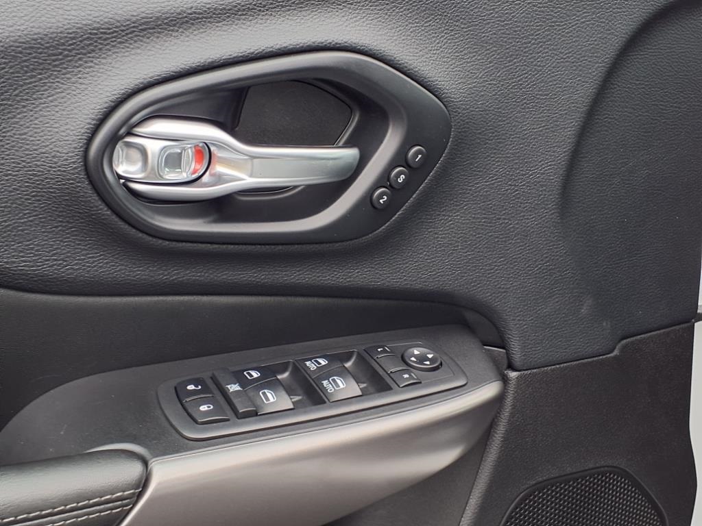 used 2019 Jeep Cherokee car, priced at $12,500