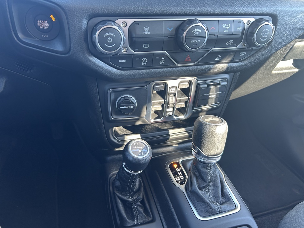 new 2026 Jeep Wrangler car, priced at $45,385