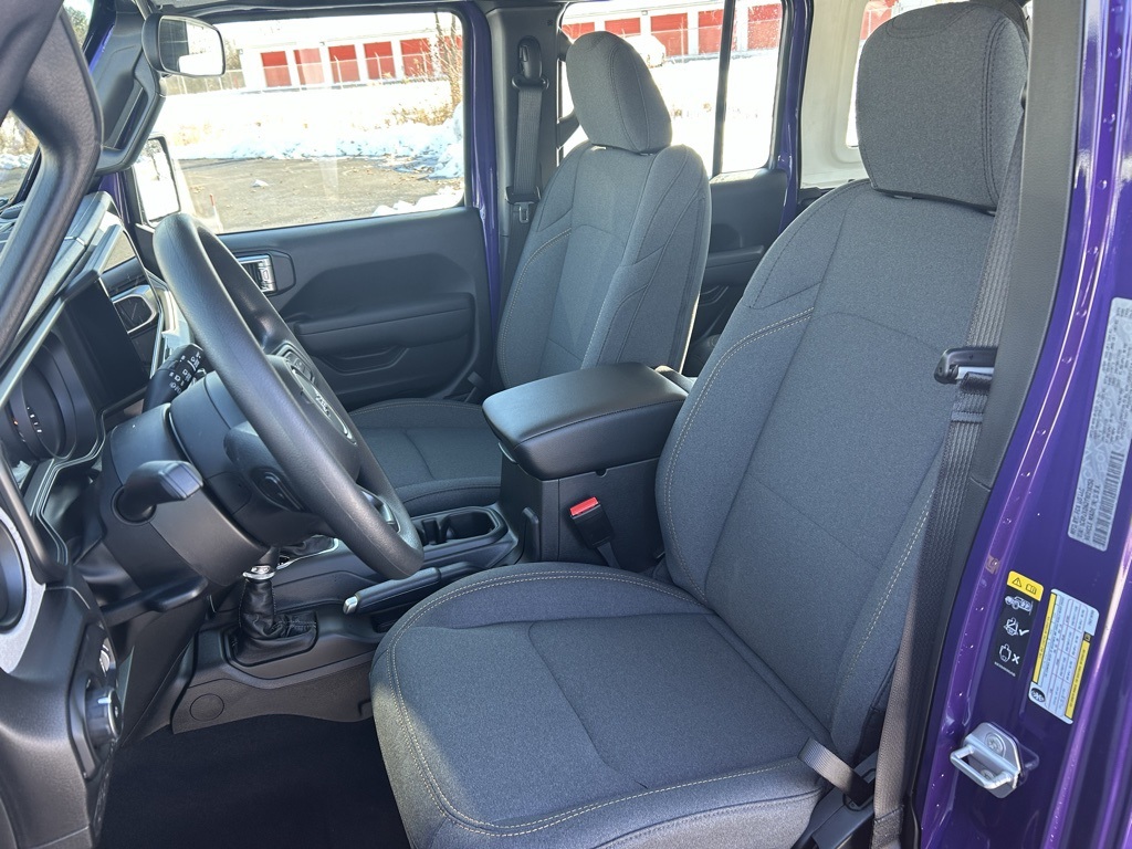 new 2026 Jeep Wrangler car, priced at $45,385