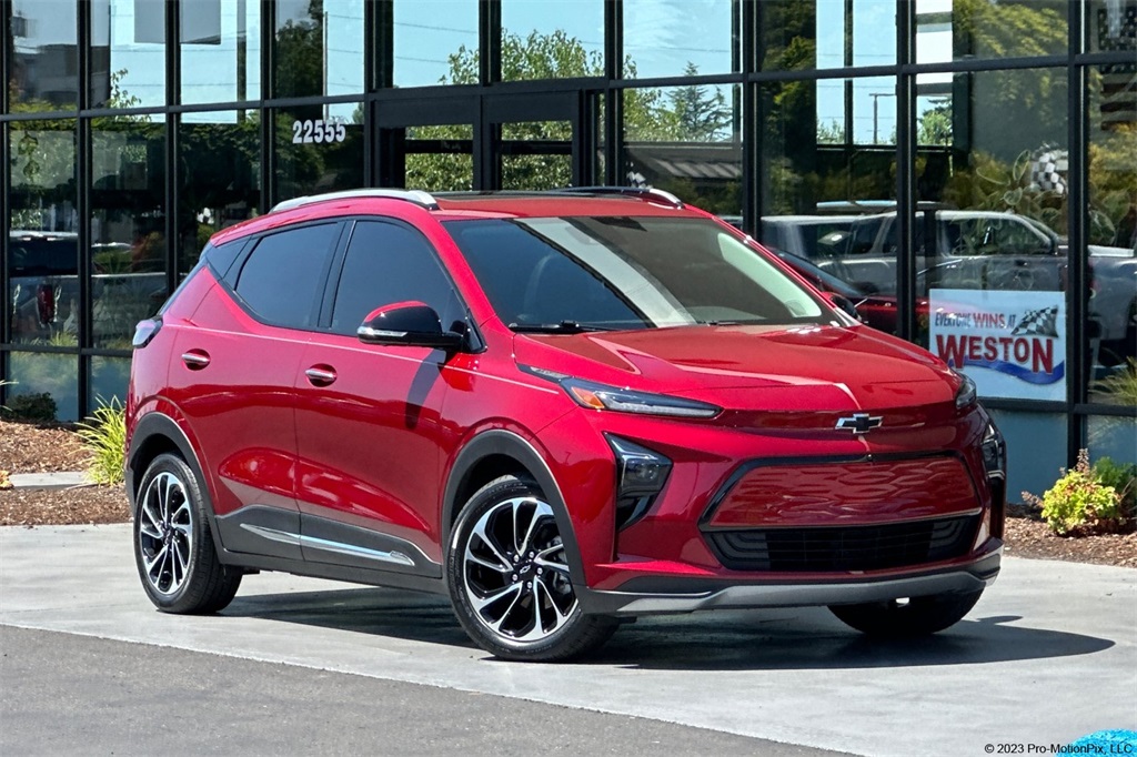 used 2022 Chevrolet Bolt EUV car, priced at $23,909