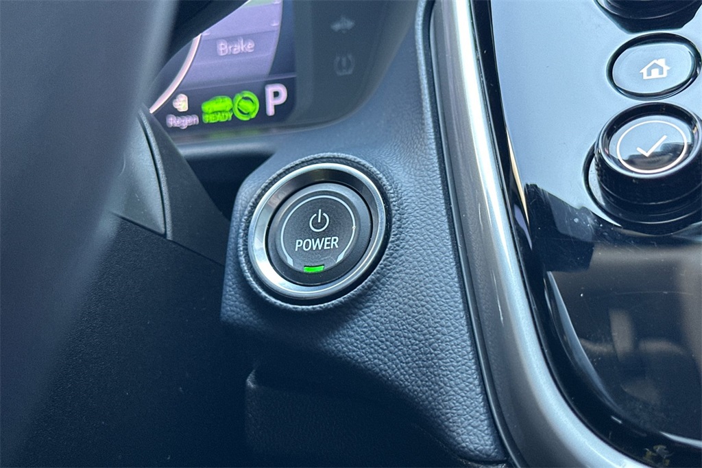 used 2022 Chevrolet Bolt EUV car, priced at $23,909