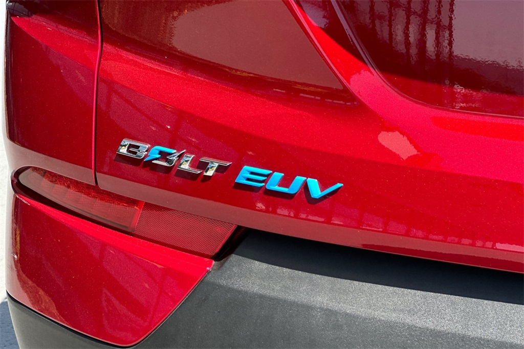 used 2022 Chevrolet Bolt EUV car, priced at $23,909
