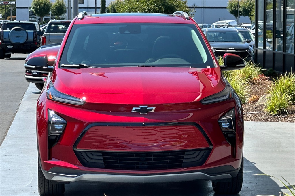 used 2022 Chevrolet Bolt EUV car, priced at $23,909