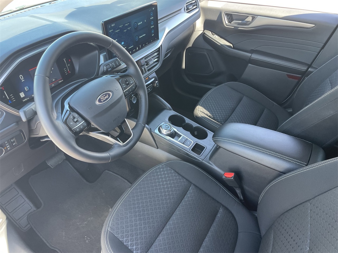 used 2024 Ford Escape car, priced at $25,999