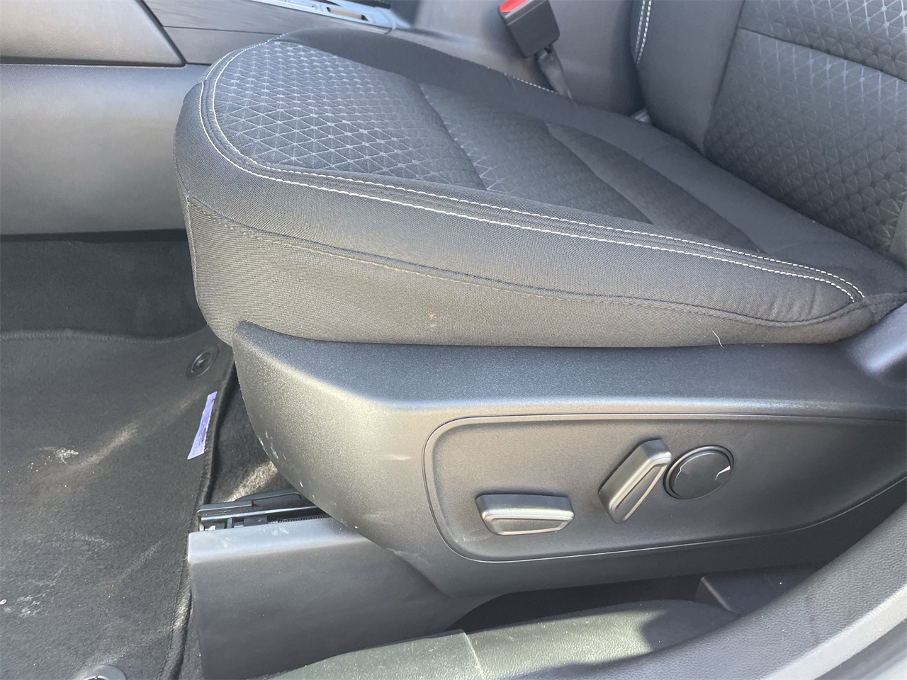 used 2024 Ford Escape car, priced at $25,999