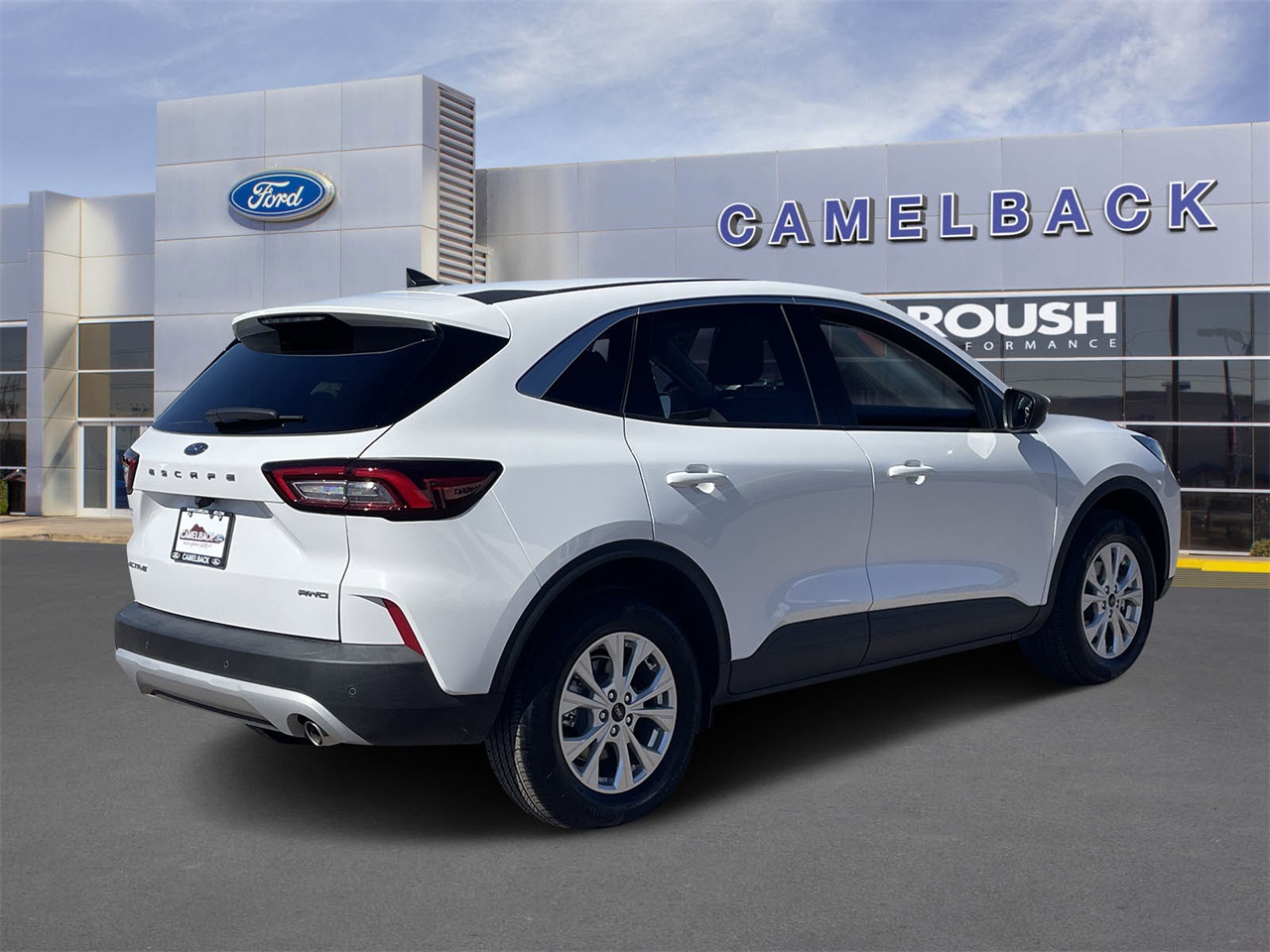 used 2024 Ford Escape car, priced at $25,999