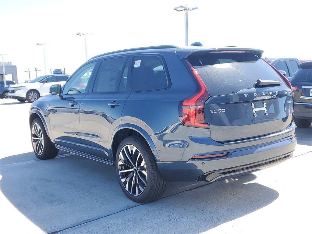 new 2026 Volvo XC90 car, priced at $73,875