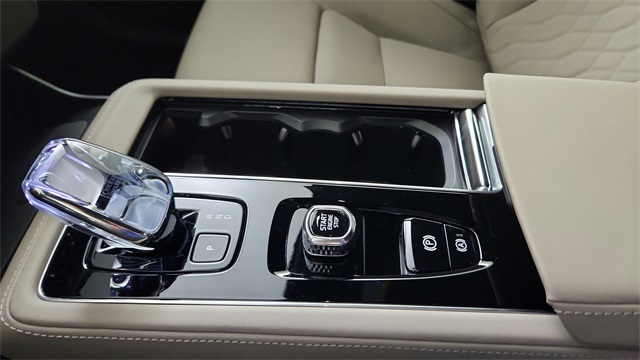 new 2026 Volvo XC90 car, priced at $71,485