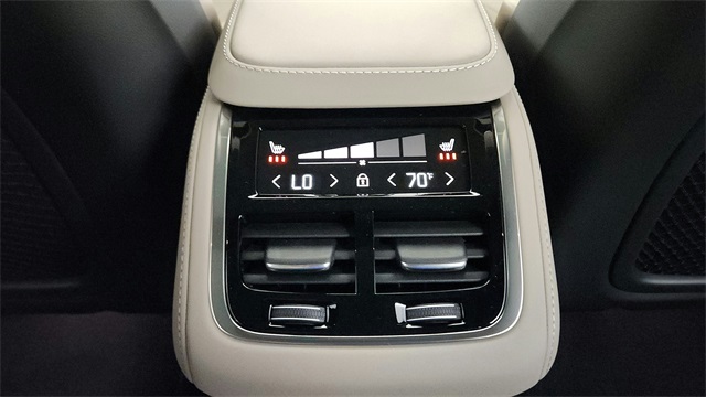 new 2026 Volvo XC90 car, priced at $71,485
