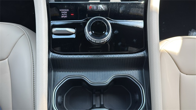 new 2025 Jeep Grand Cherokee car, priced at $46,275