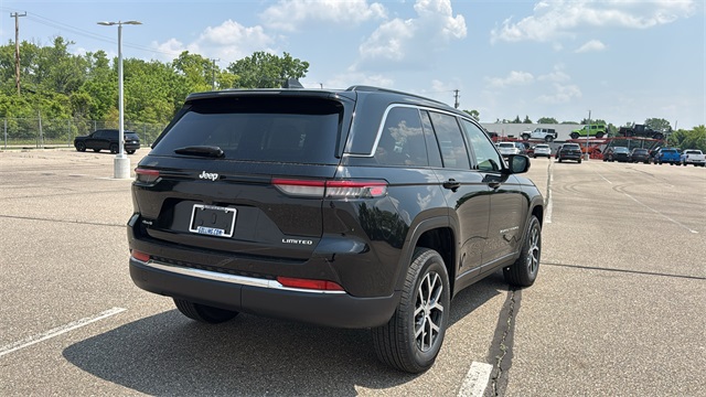 new 2025 Jeep Grand Cherokee car, priced at $46,275