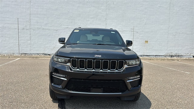 new 2025 Jeep Grand Cherokee car, priced at $46,275