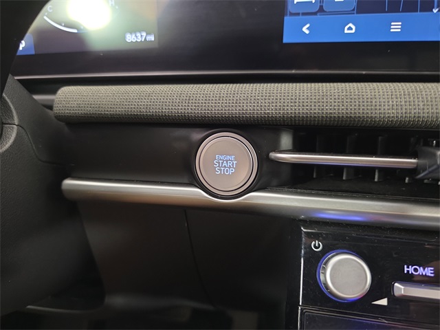 used 2025 Hyundai Santa Cruz car, priced at $38,804