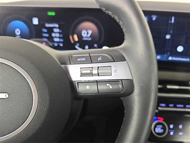 used 2025 Hyundai Santa Cruz car, priced at $38,804