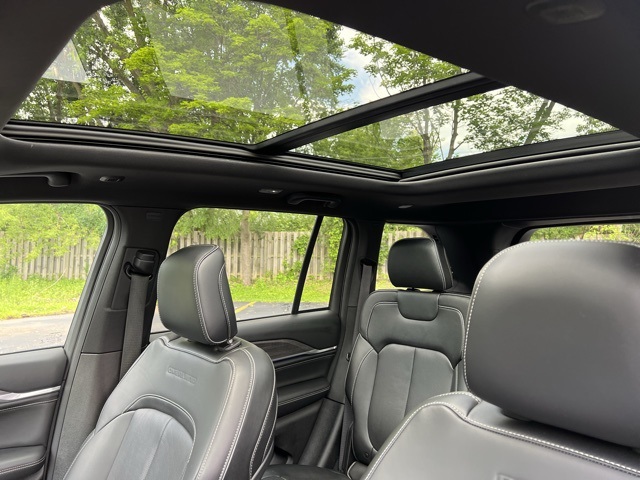 used 2023 Jeep Grand Cherokee car, priced at $38,795