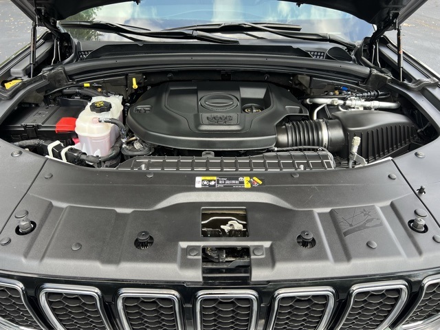 used 2023 Jeep Grand Cherokee car, priced at $38,795