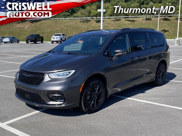 used 2021 Chrysler Pacifica car, priced at $25,189
