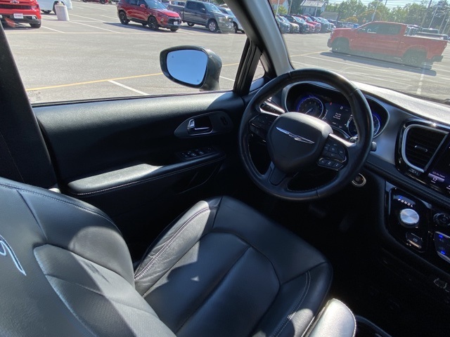 used 2021 Chrysler Pacifica car, priced at $24,209