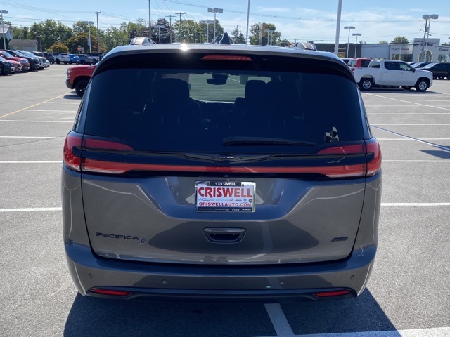 used 2021 Chrysler Pacifica car, priced at $24,209