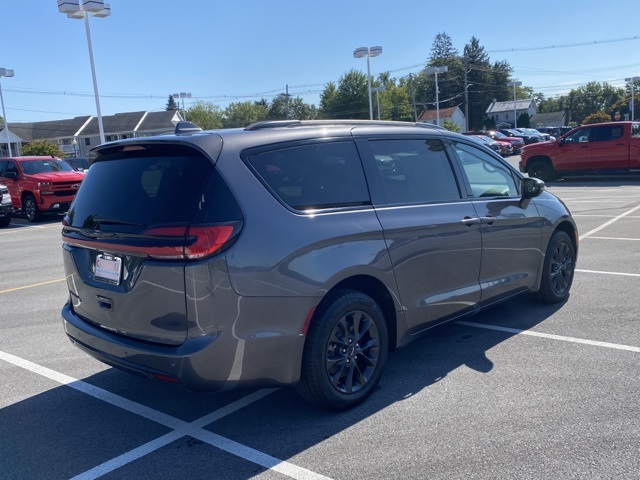 used 2021 Chrysler Pacifica car, priced at $24,209