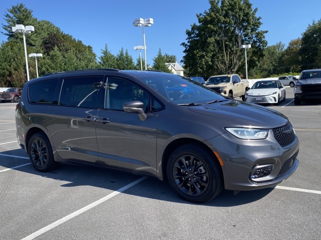 used 2021 Chrysler Pacifica car, priced at $24,209