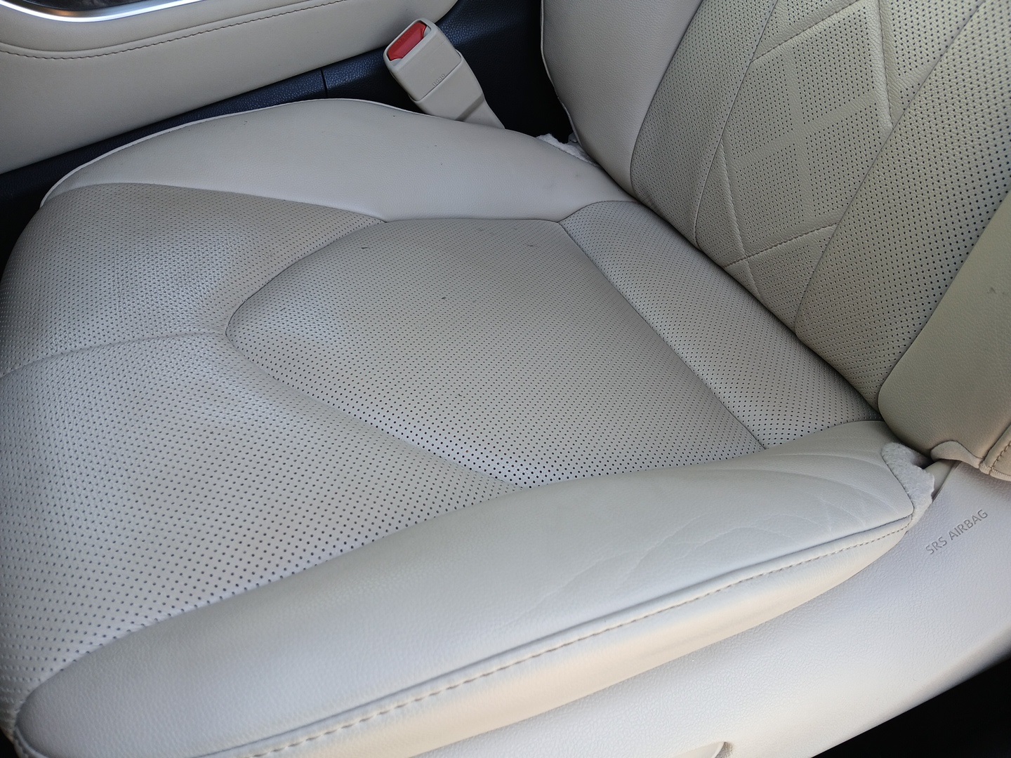 used 2023 Toyota Highlander Hybrid car, priced at $48,265