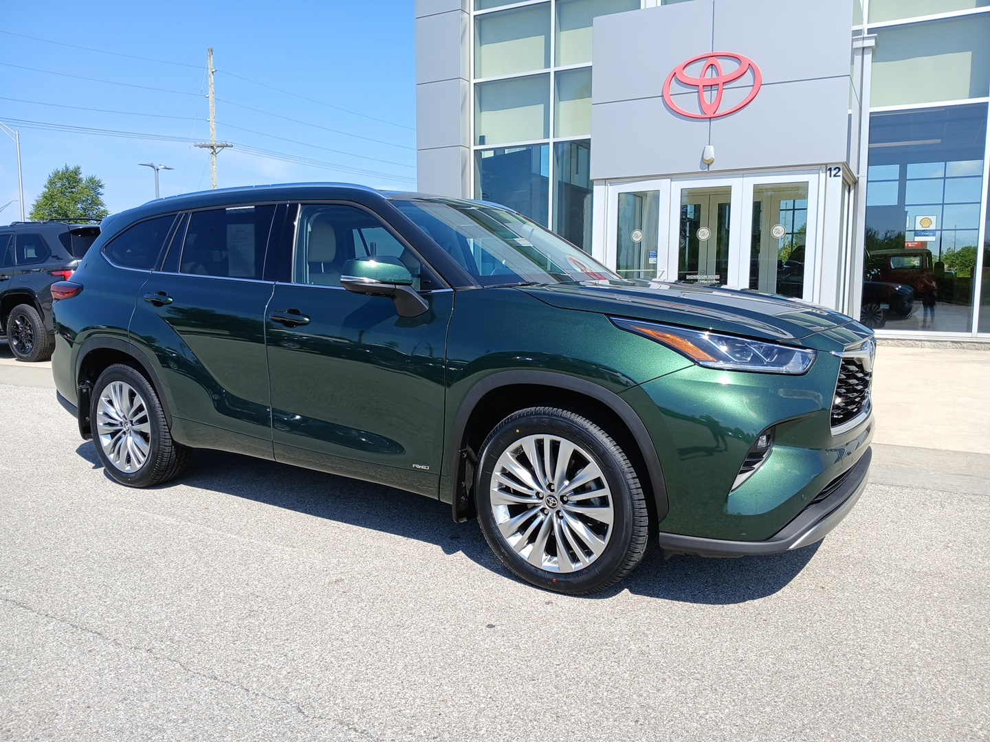 used 2023 Toyota Highlander Hybrid car, priced at $48,265