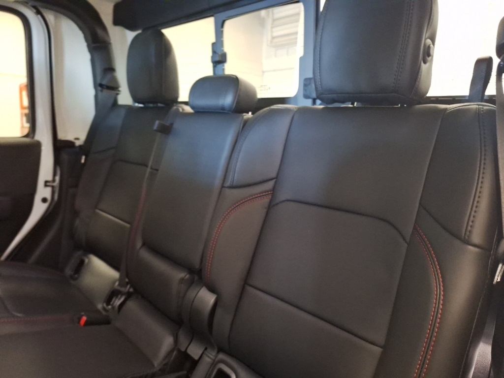 new 2025 Jeep Gladiator car, priced at $53,999