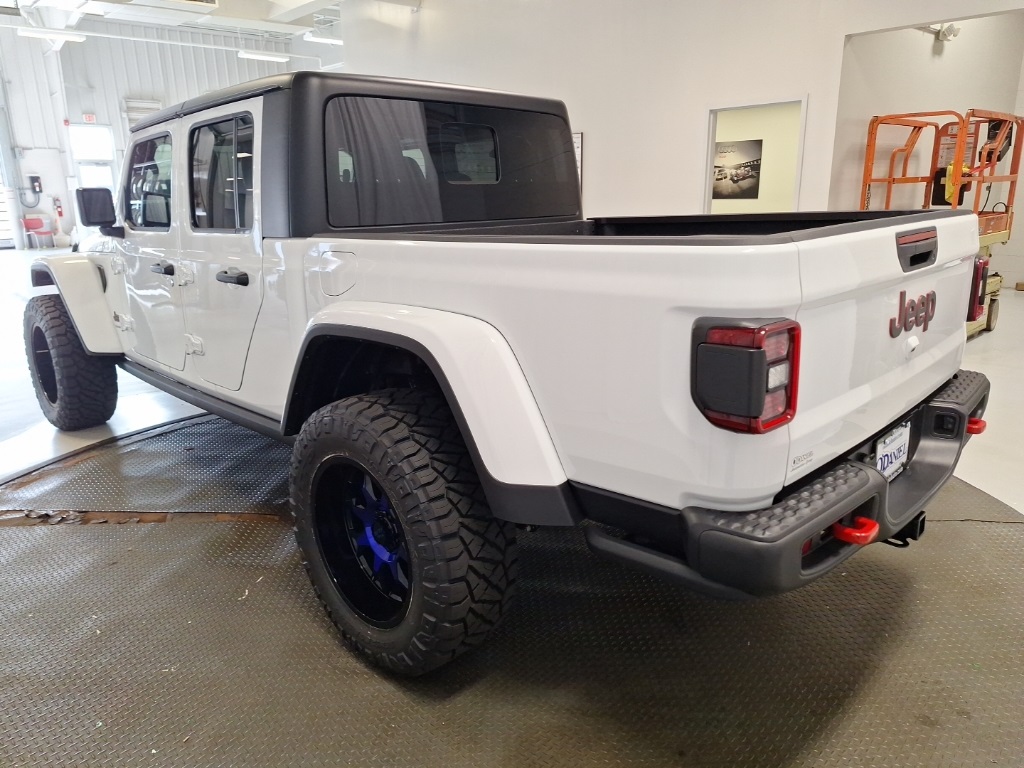 new 2025 Jeep Gladiator car, priced at $53,999