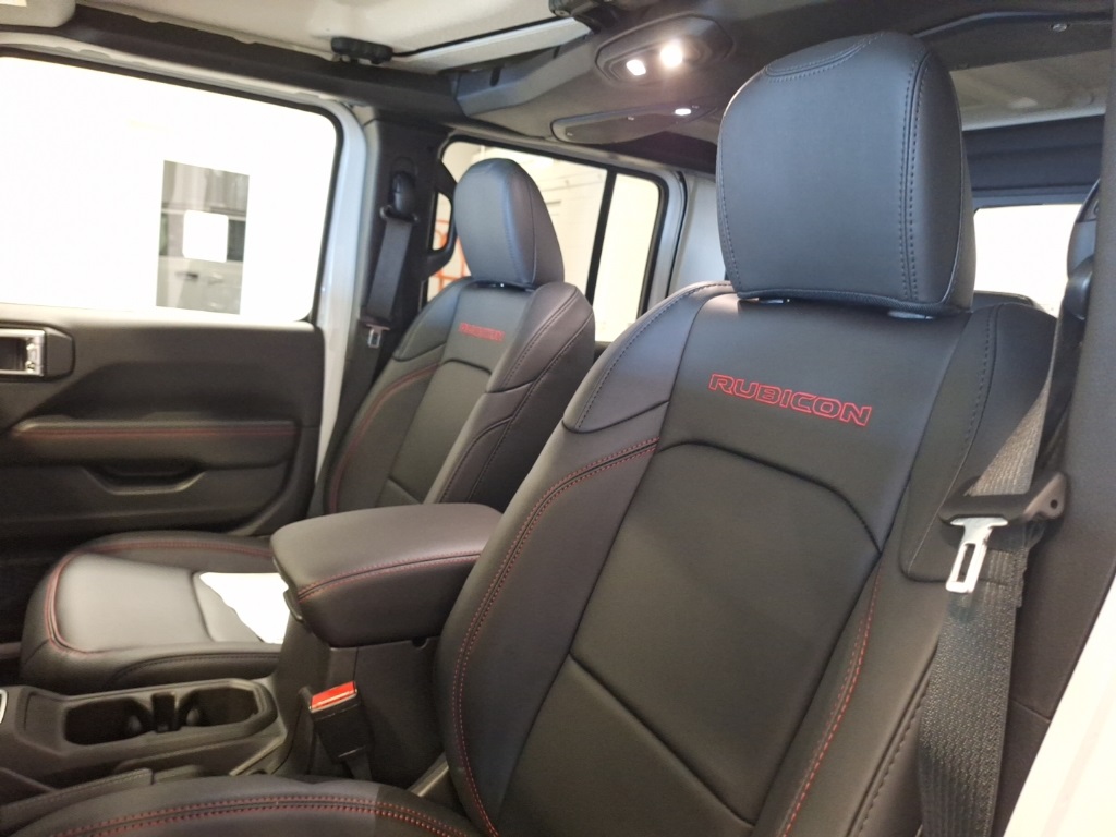 new 2025 Jeep Gladiator car, priced at $53,999