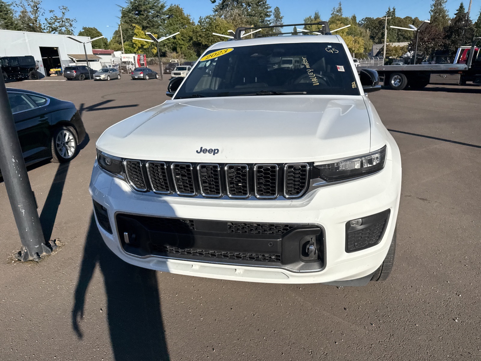 used 2023 Jeep Grand Cherokee L car, priced at $37,998
