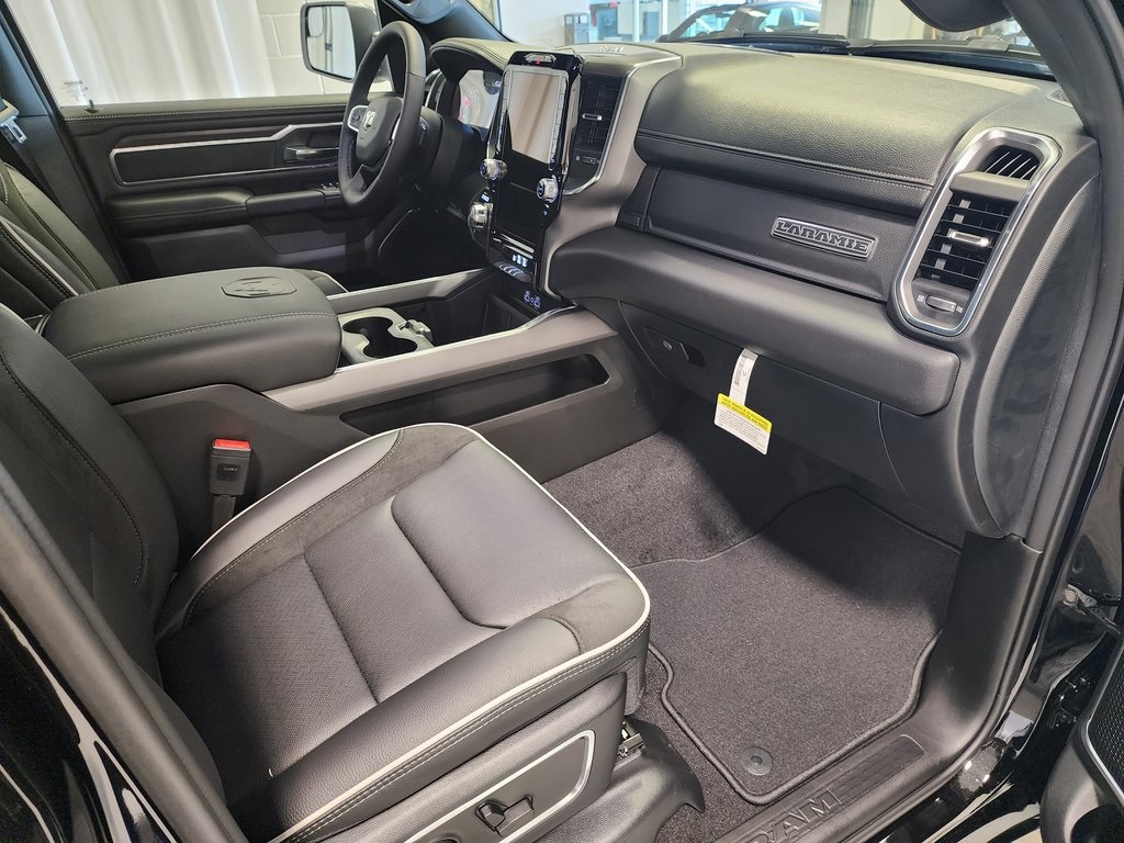 new 2025 Ram 1500 car, priced at $57,921