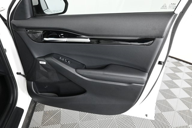new 2025 Kia Seltos car, priced at $31,028
