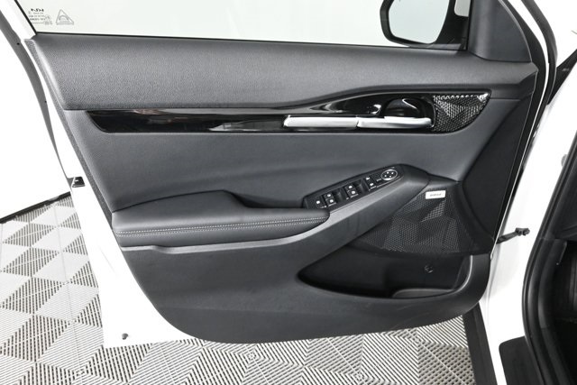 new 2025 Kia Seltos car, priced at $31,028