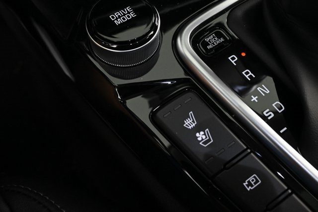 new 2025 Kia Seltos car, priced at $31,028