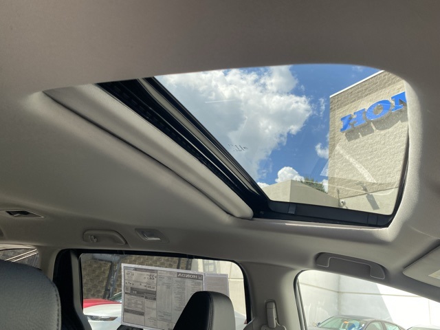 new 2026 Honda Odyssey car, priced at $42,422