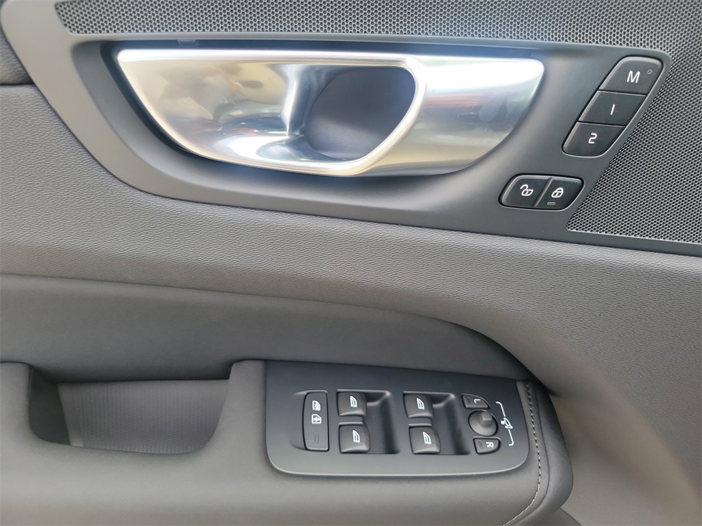 new 2026 Volvo XC60 car, priced at $48,865