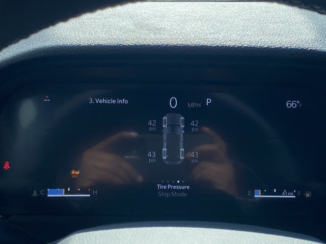 new 2025 Jeep Grand Cherokee car, priced at $39,795