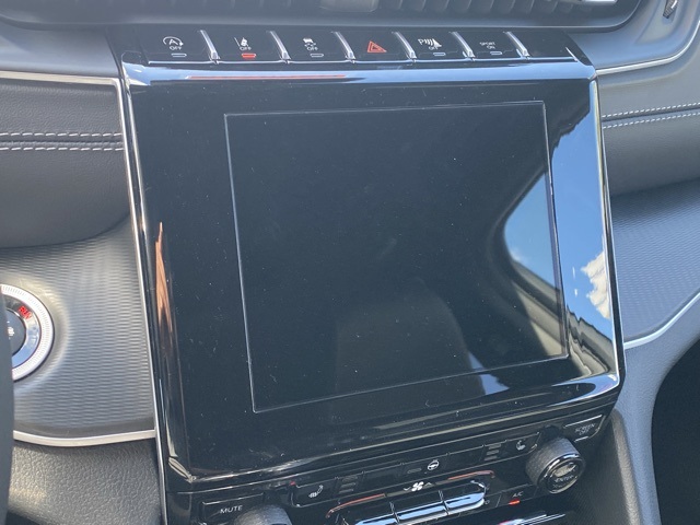 new 2025 Jeep Grand Cherokee car, priced at $39,795